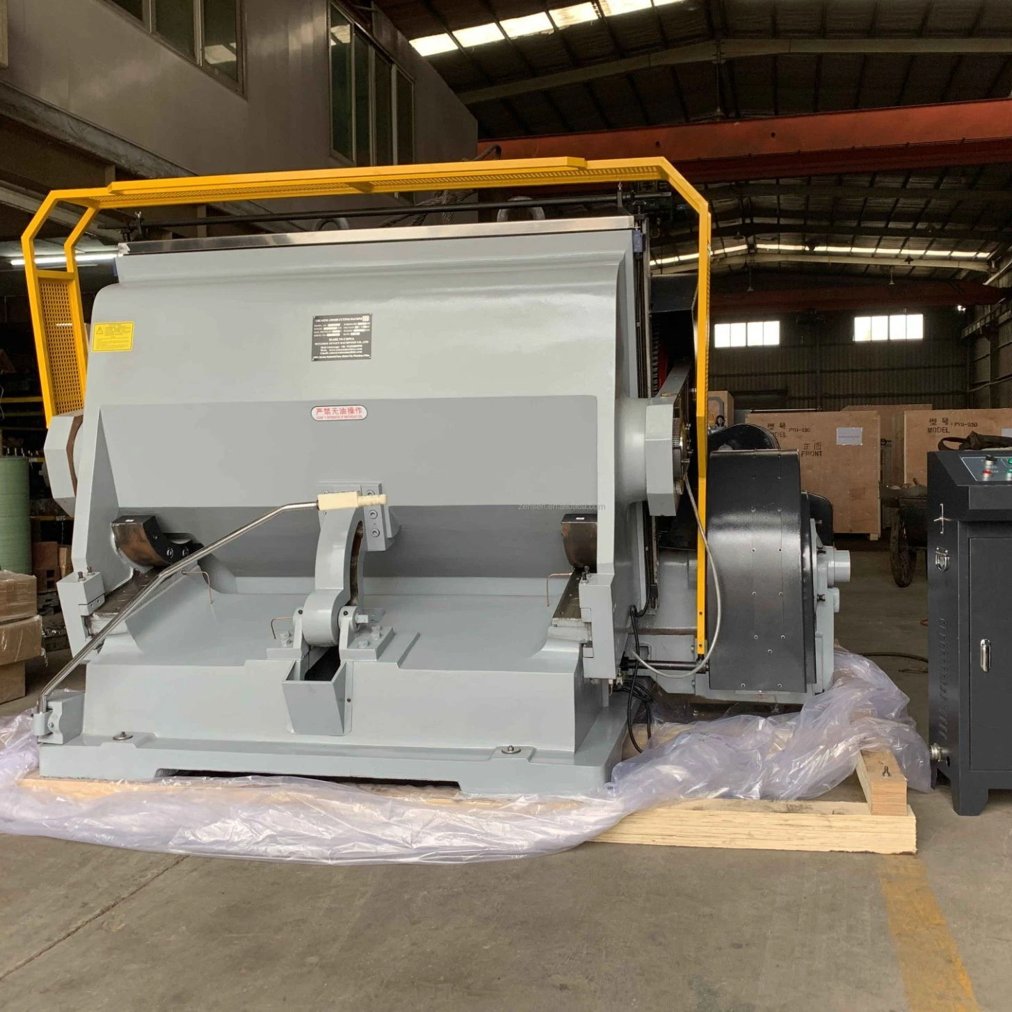 Ml-2000 Large Size Die Cutting and Creasing Machine